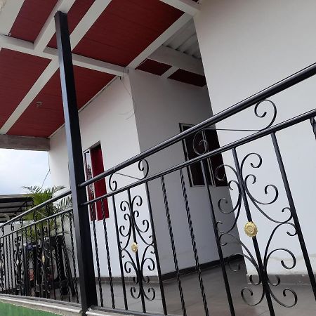 Apartaestudios El Jardin Cali Exterior foto